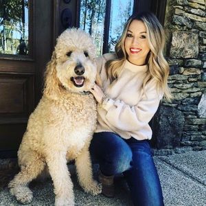 Meet your Posher, Hannah